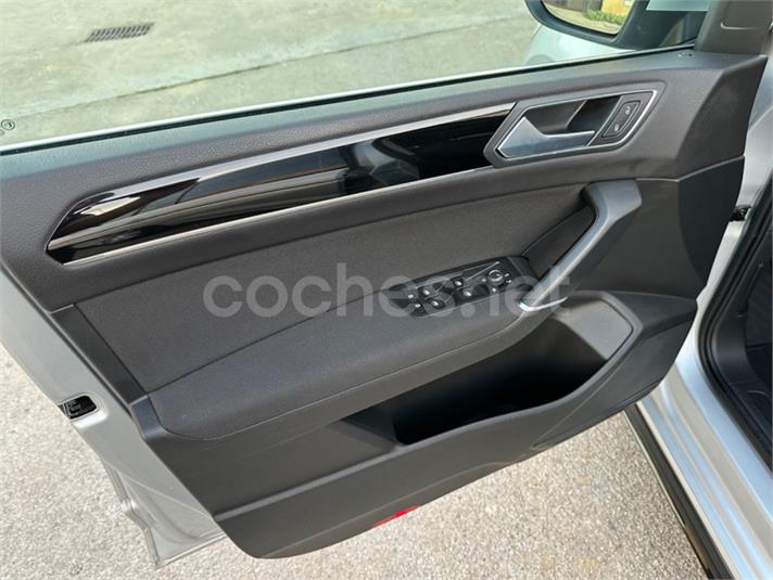 VOLKSWAGEN Touran Sport 2.0 TDI 110kW 150CV 5p.