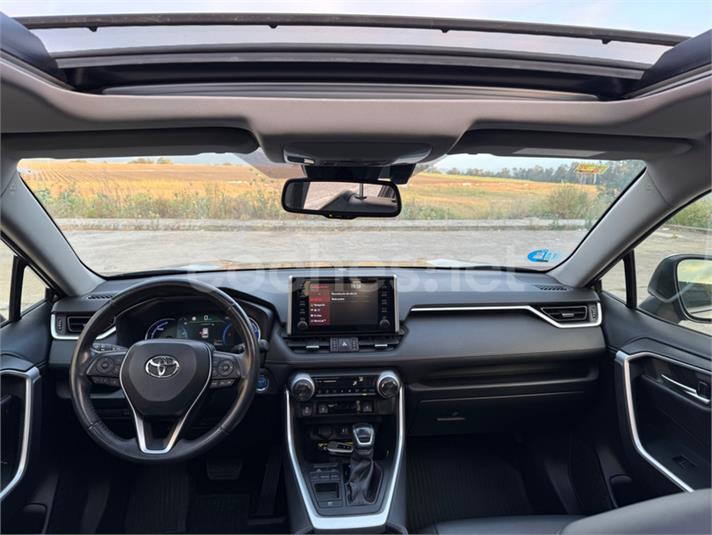 TOYOTA Rav4 2.5l 220H Advance Plus