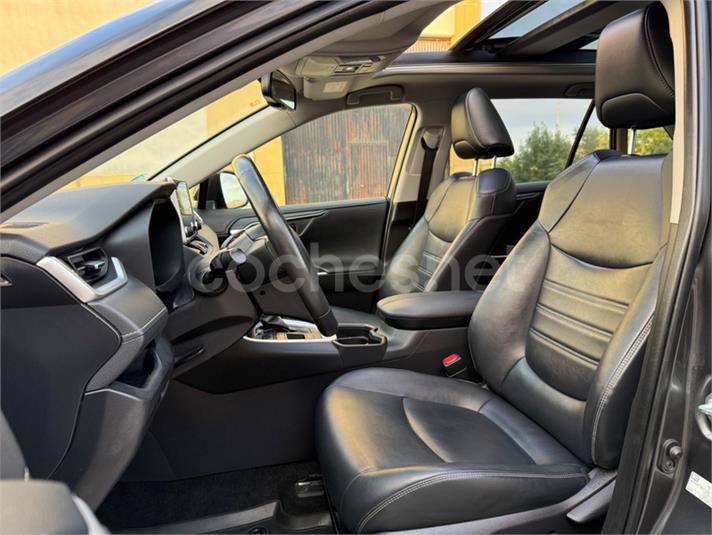 TOYOTA Rav4 2.5l 220H Advance Plus