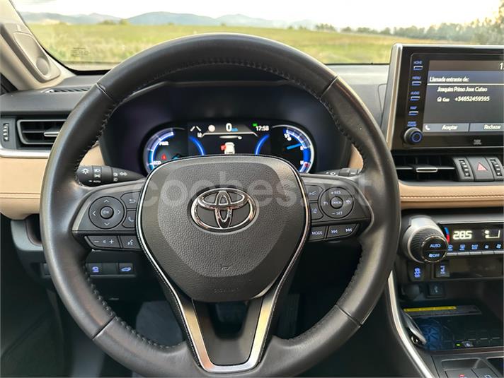 TOYOTA Rav4 2.5l 220H Luxury 4WD