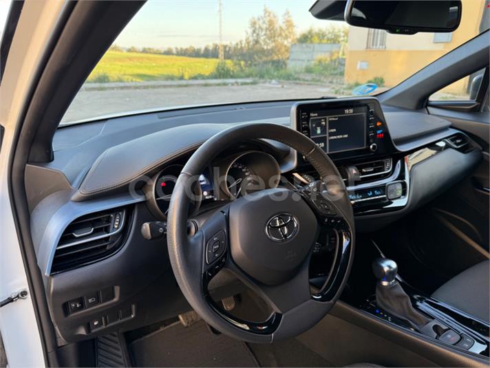 TOYOTA C-HR 2.0 180H GR Sport