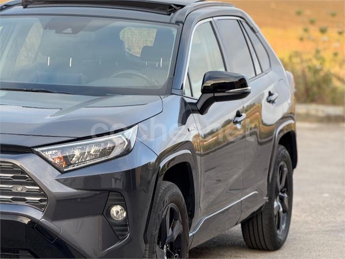 TOYOTA Rav4 2.5l 220H Advance Plus