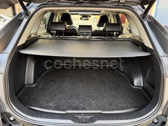 TOYOTA Rav4 2.5l 220H Advance Plus