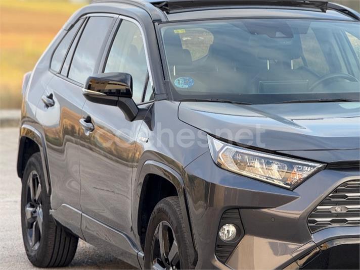 TOYOTA Rav4 2.5l 220H Advance Plus