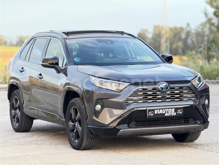 TOYOTA Rav4 2.5l 220H Advance Plus