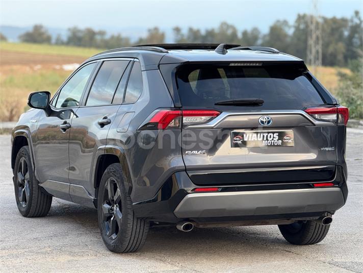 TOYOTA Rav4 2.5l 220H Advance Plus