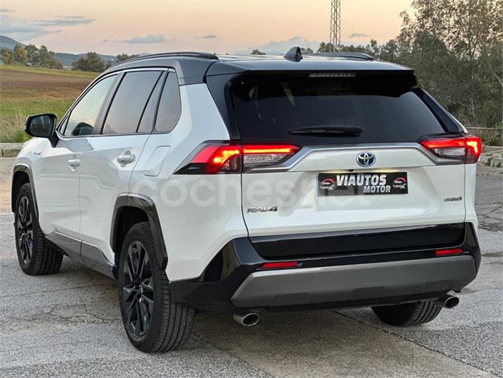 TOYOTA Rav4 2.5l 220H Luxury 4WD