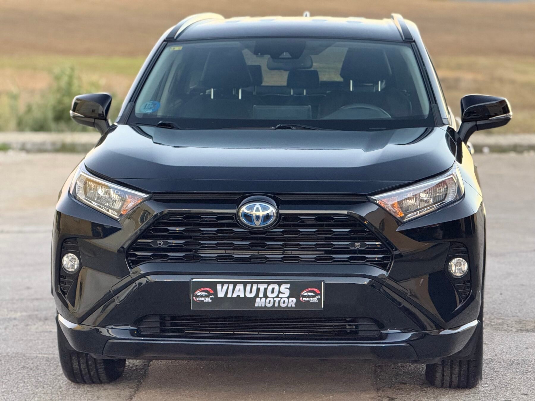 TOYOTA Rav4 Black edition