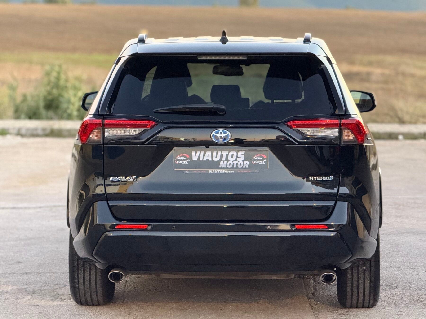 TOYOTA Rav4 Black edition