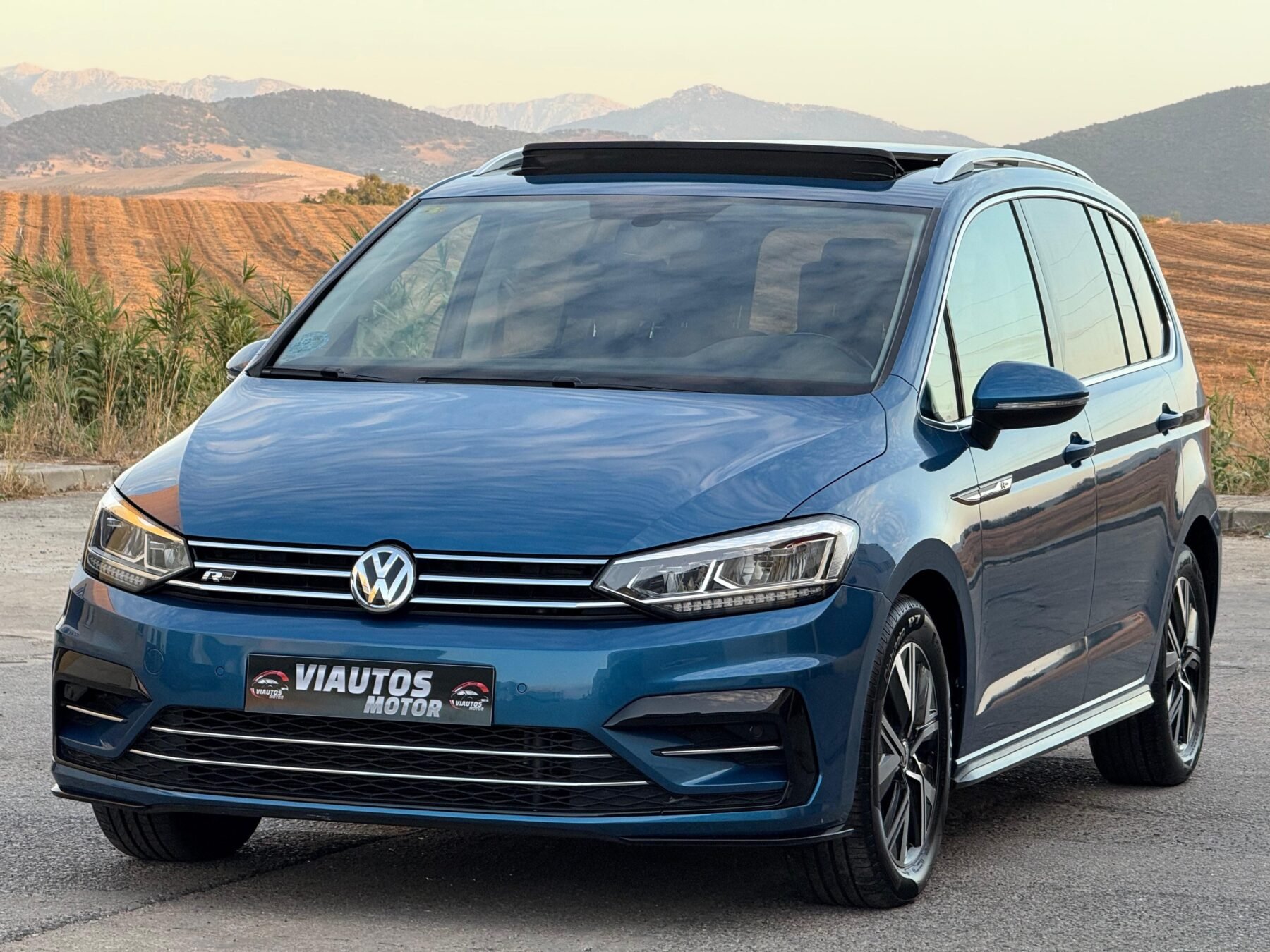 VOLKSWAGEN Touran Sport 2.0 TDI DSG