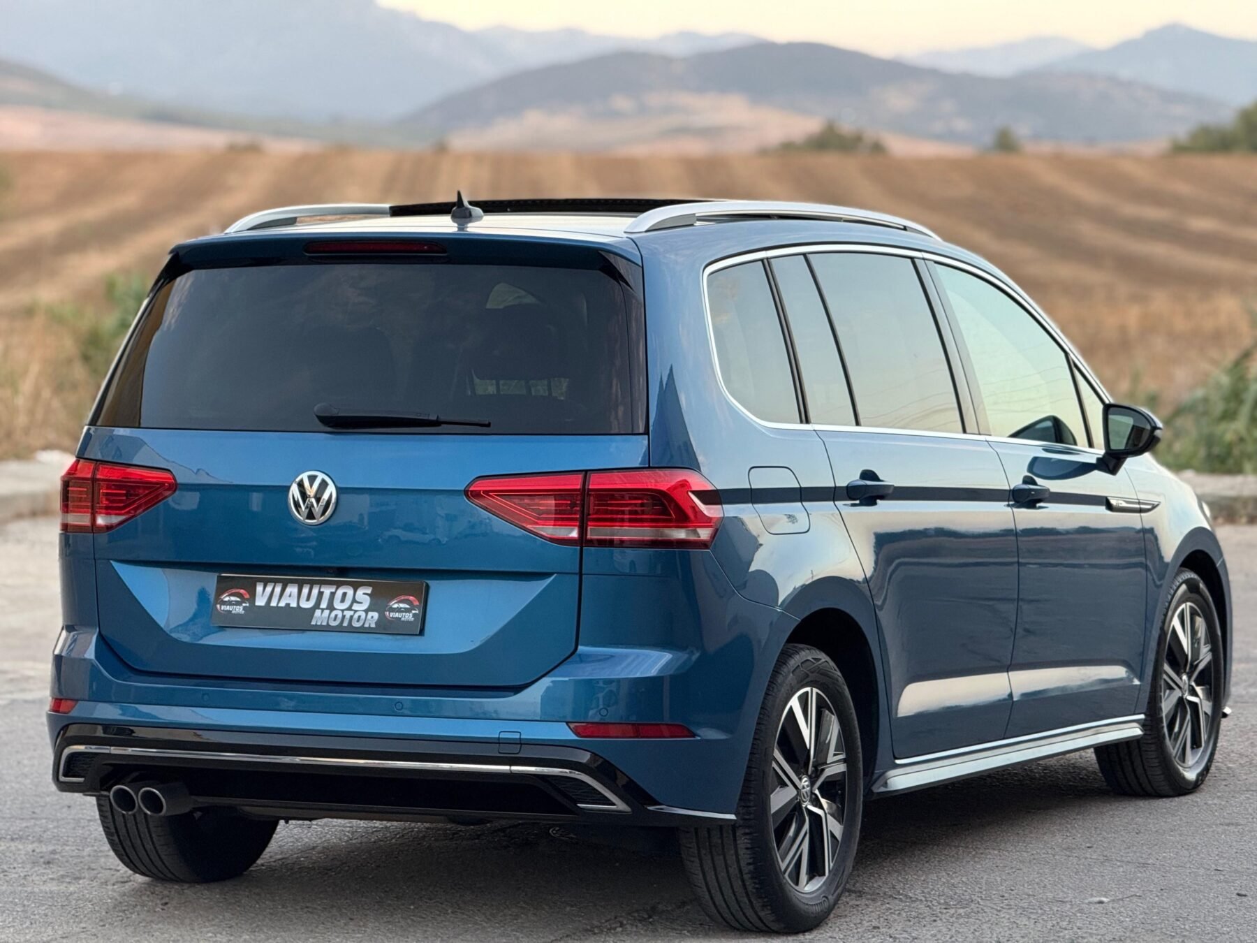 VOLKSWAGEN Touran Sport 2.0 TDI DSG