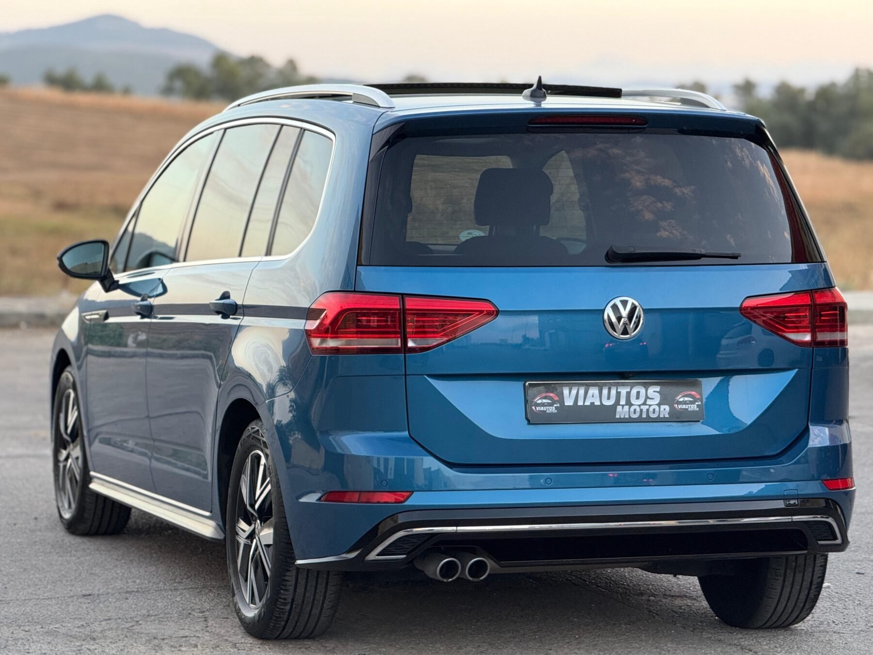 VOLKSWAGEN Touran Sport 2.0 TDI DSG