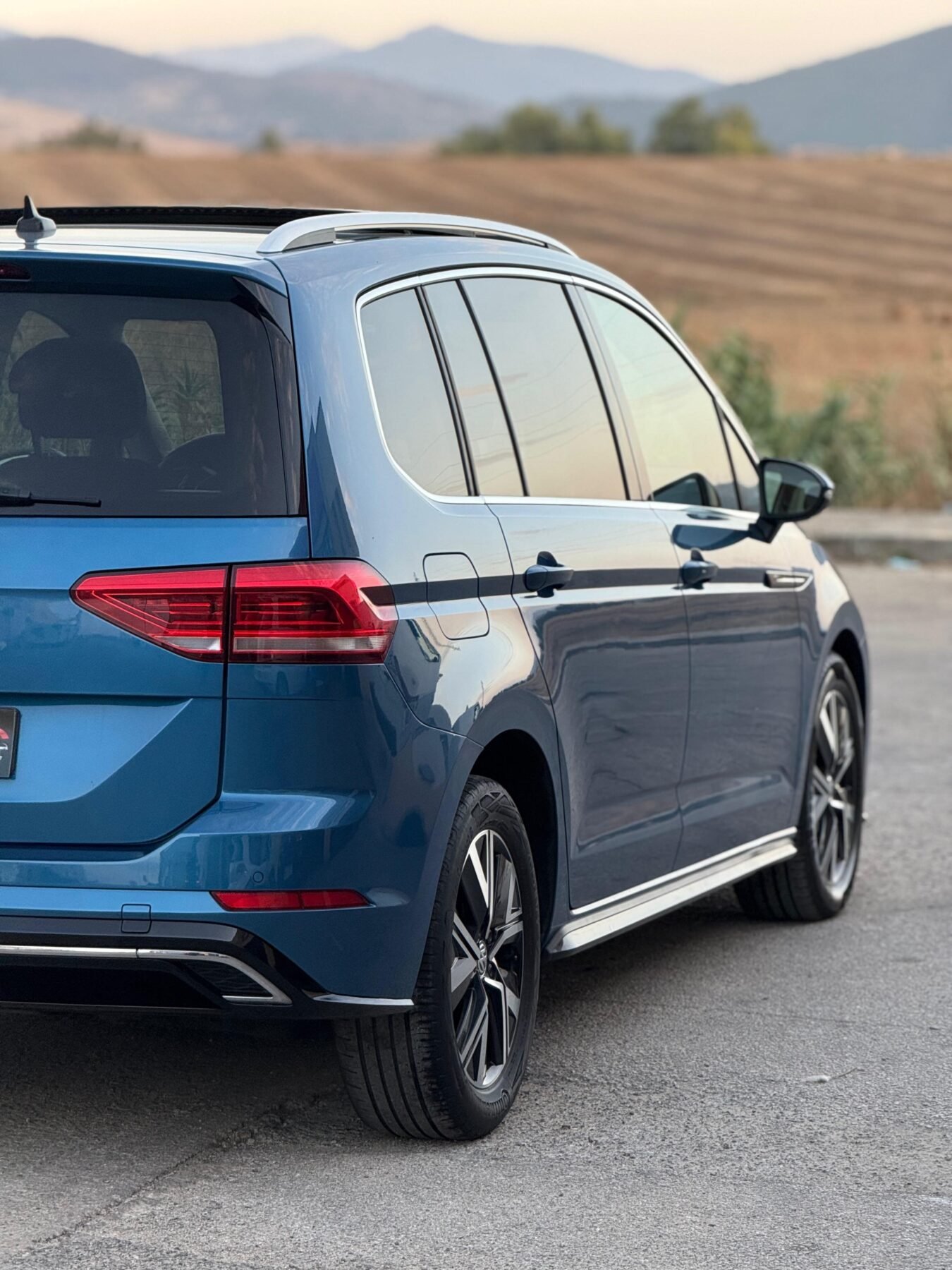 VOLKSWAGEN Touran Sport 2.0 TDI DSG