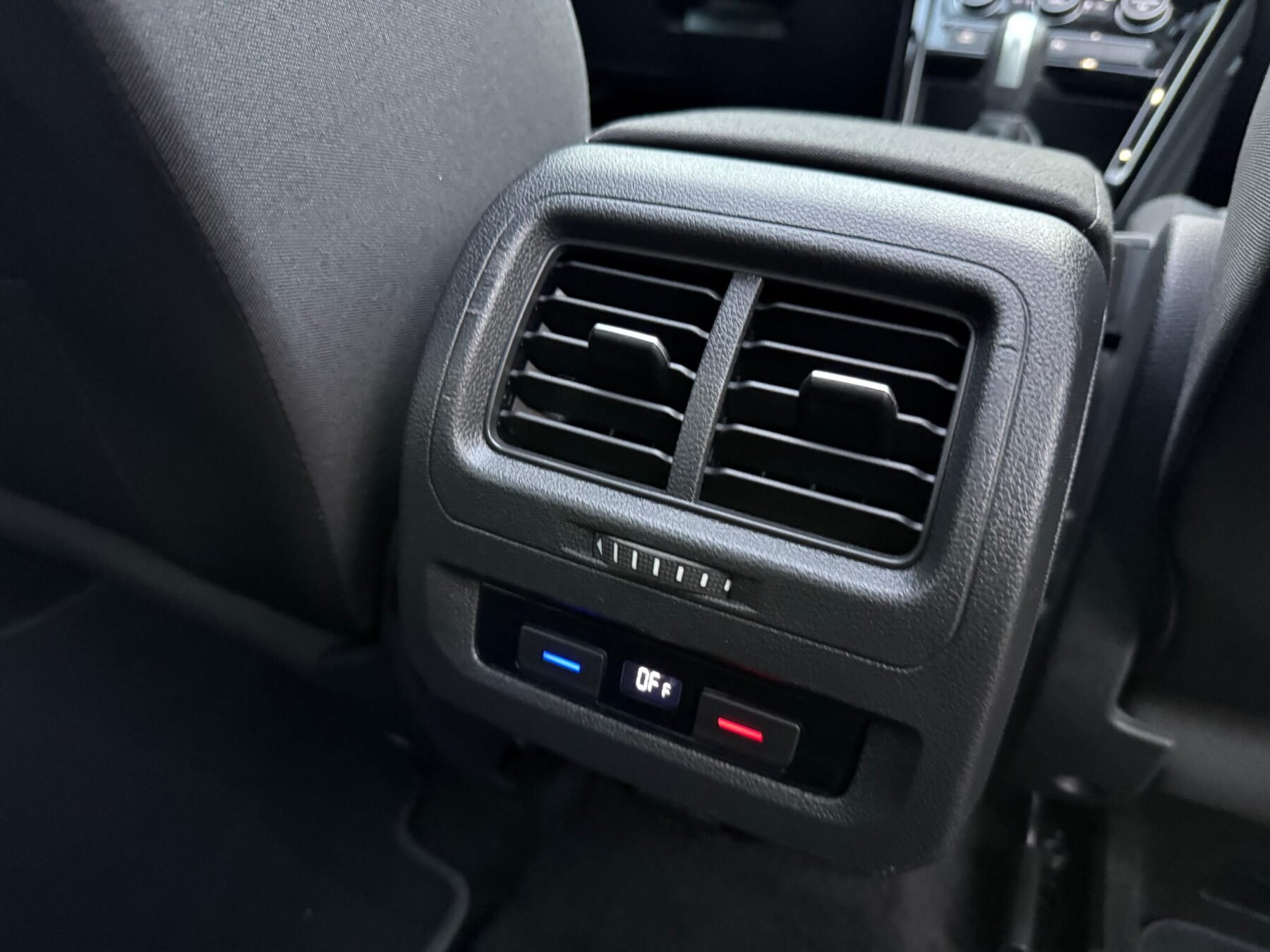 VOLKSWAGEN Touran Sport 2.0 TDI DSG