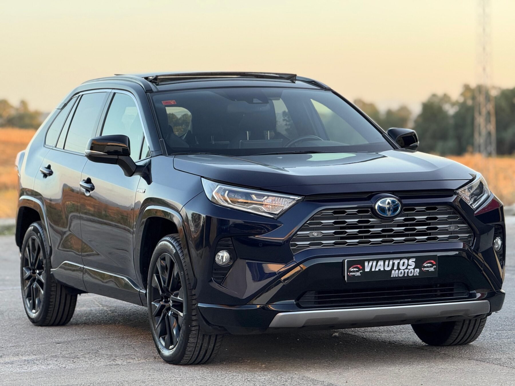 TOYOTA Rav4 2.5l 220H Style 4WD
