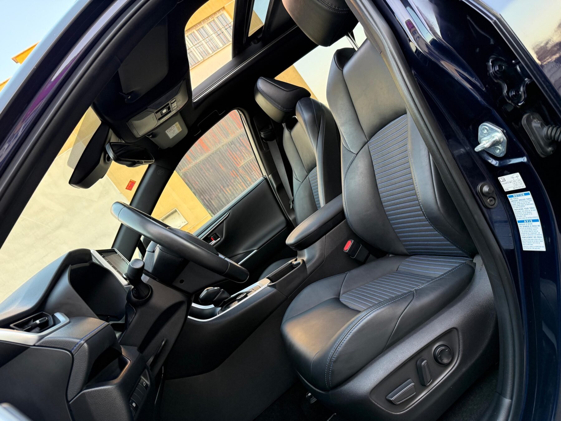 TOYOTA Rav4 2.5l 220H Feel