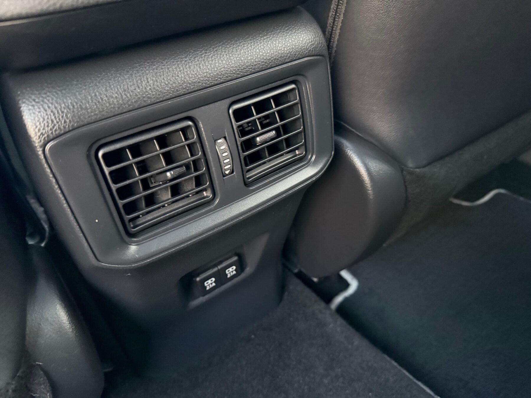 TOYOTA Rav4 2.5l 220H Feel