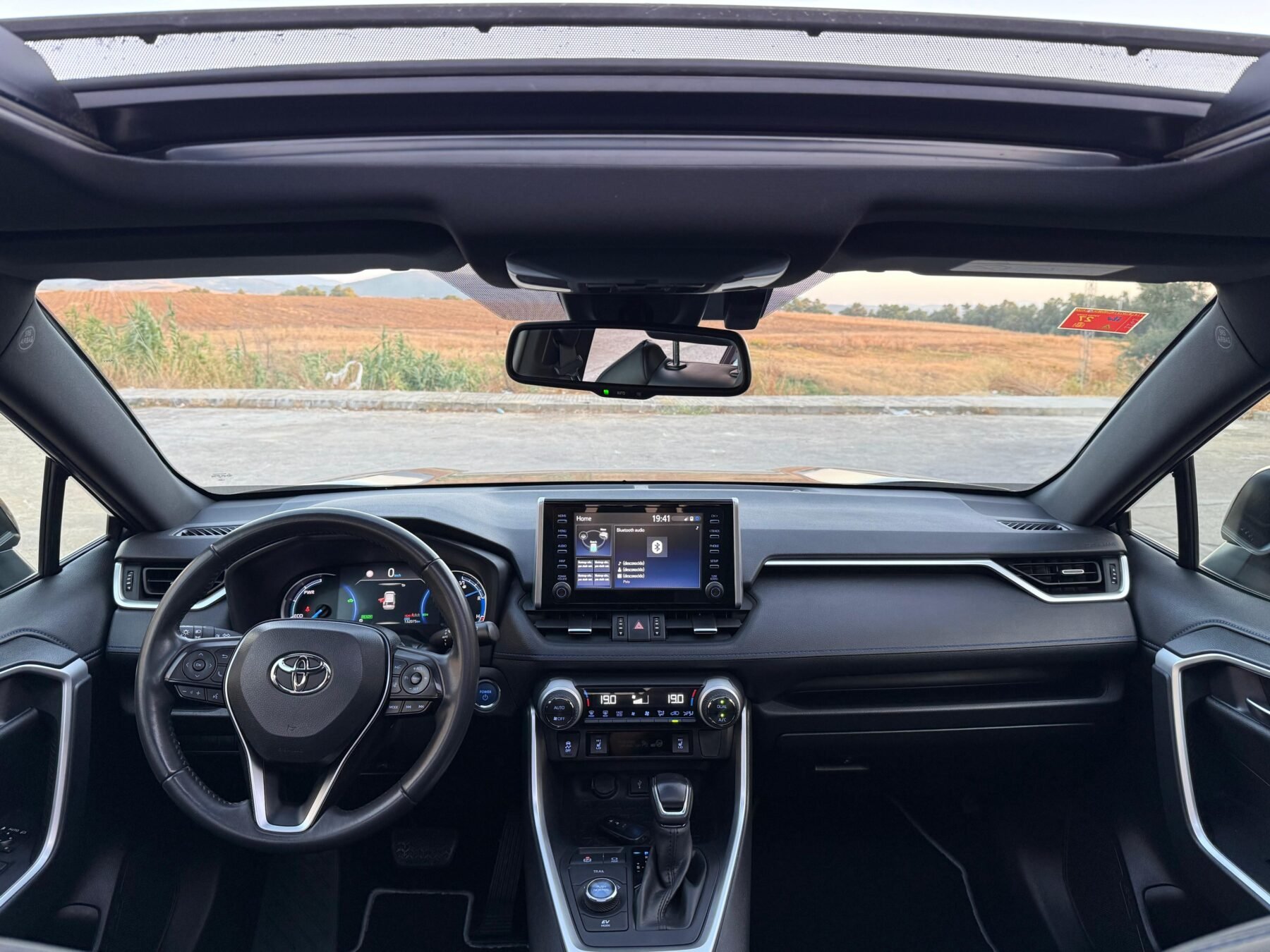 TOYOTA Rav4 2.5l 220H Style 4WD