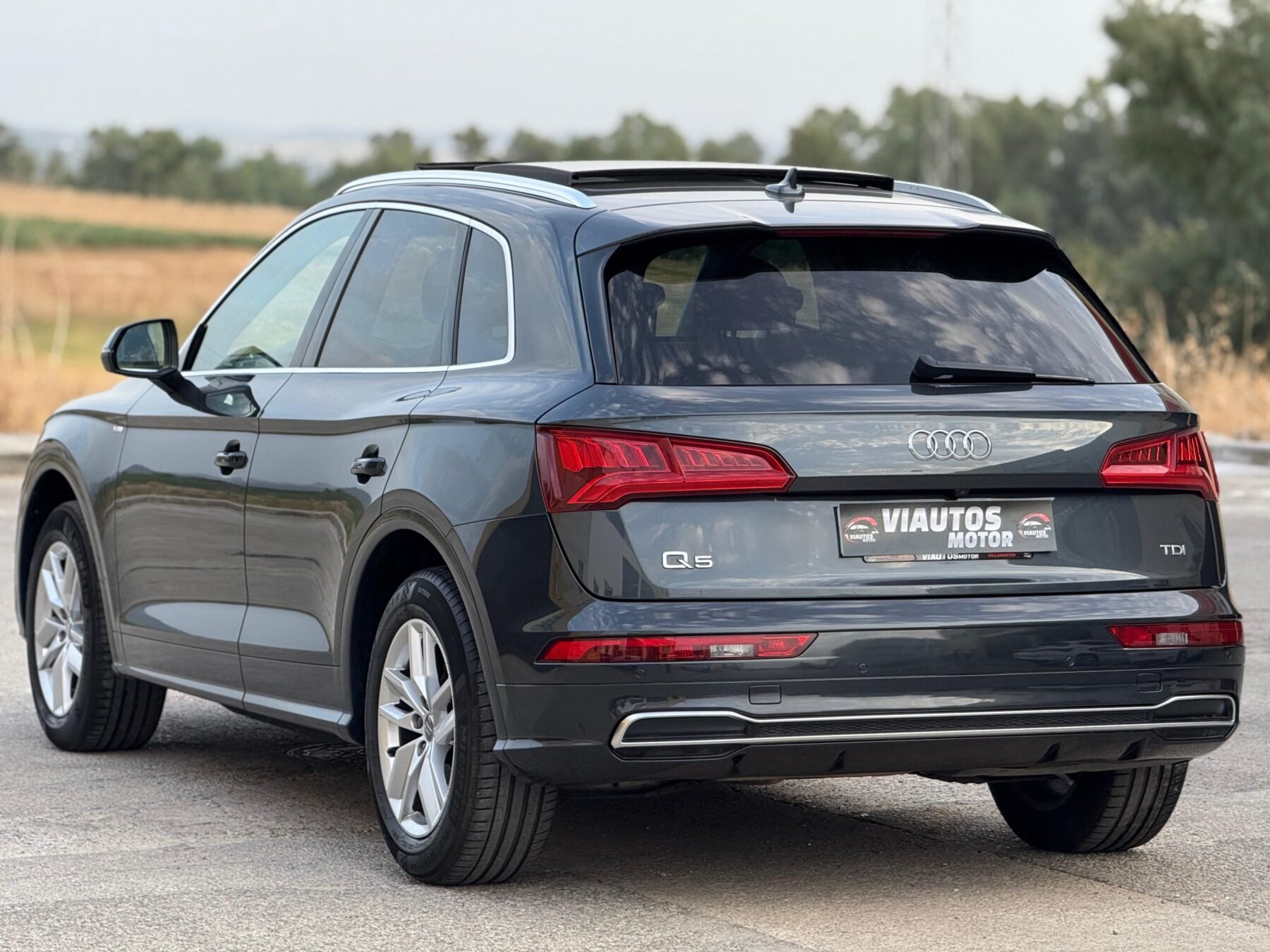 AUDI Q5 S line 2.0 TDI