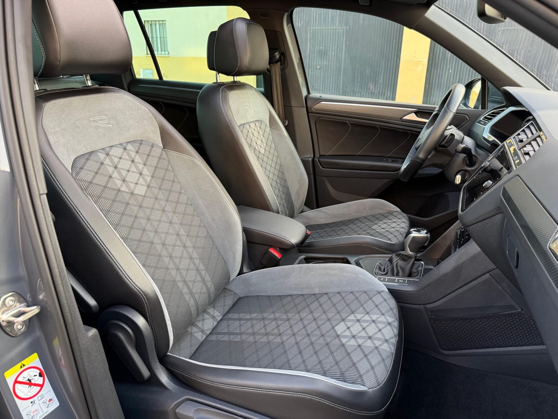 VOLKSWAGEN Tiguan RLine 2.0 TDI DSG