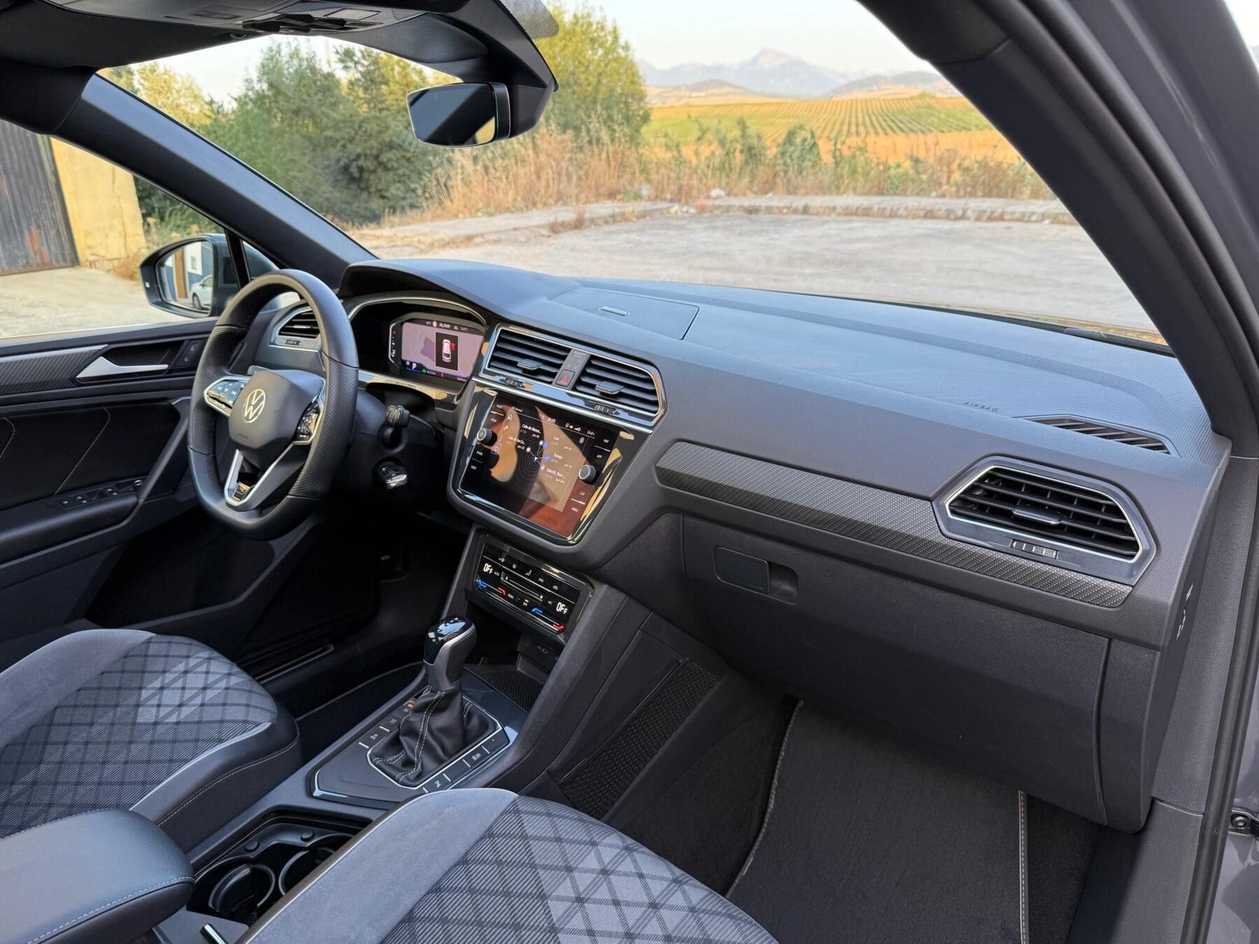 VOLKSWAGEN Tiguan RLine 2.0 TDI DSG