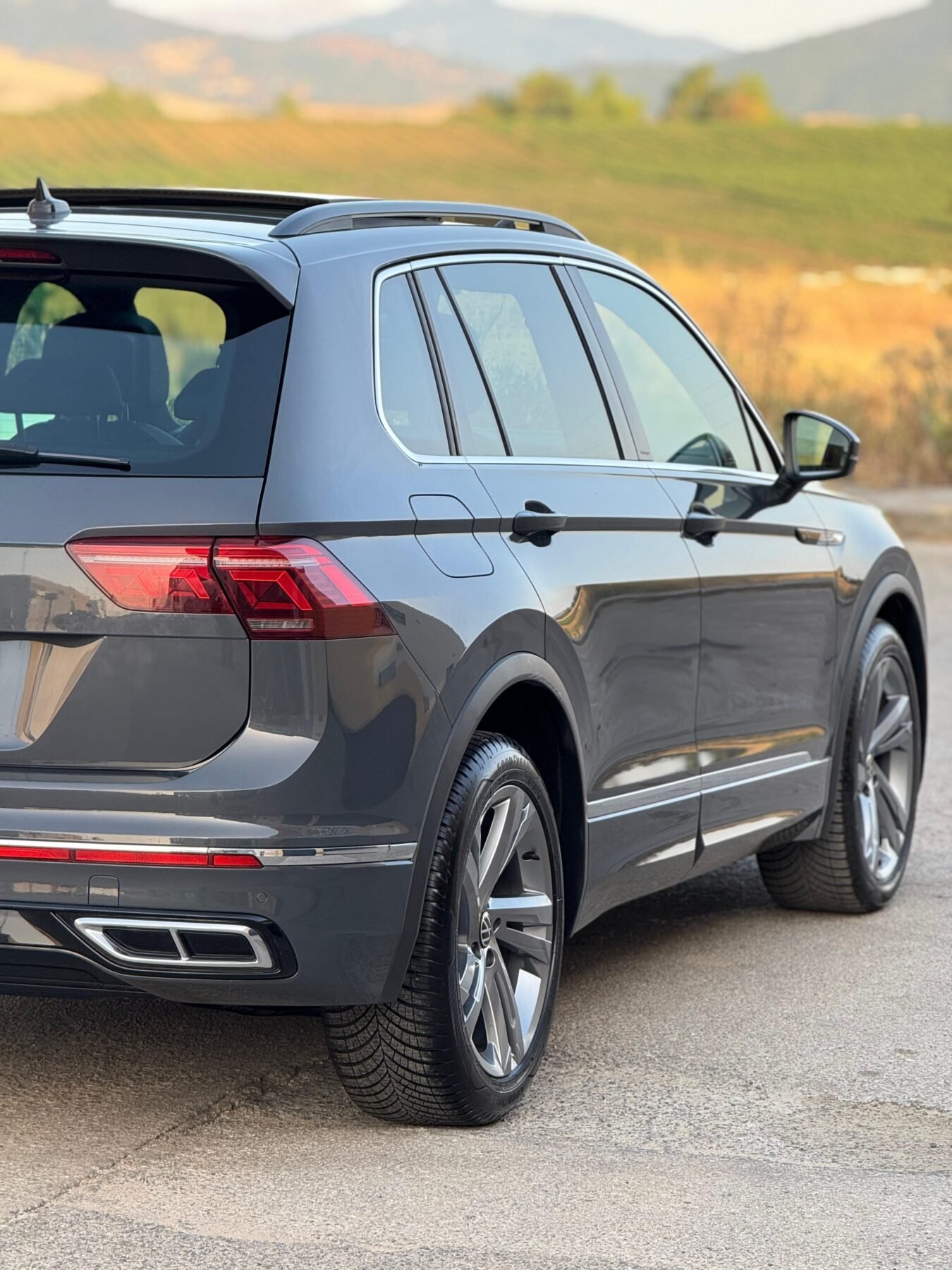 VOLKSWAGEN Tiguan RLine 2.0 TDI DSG