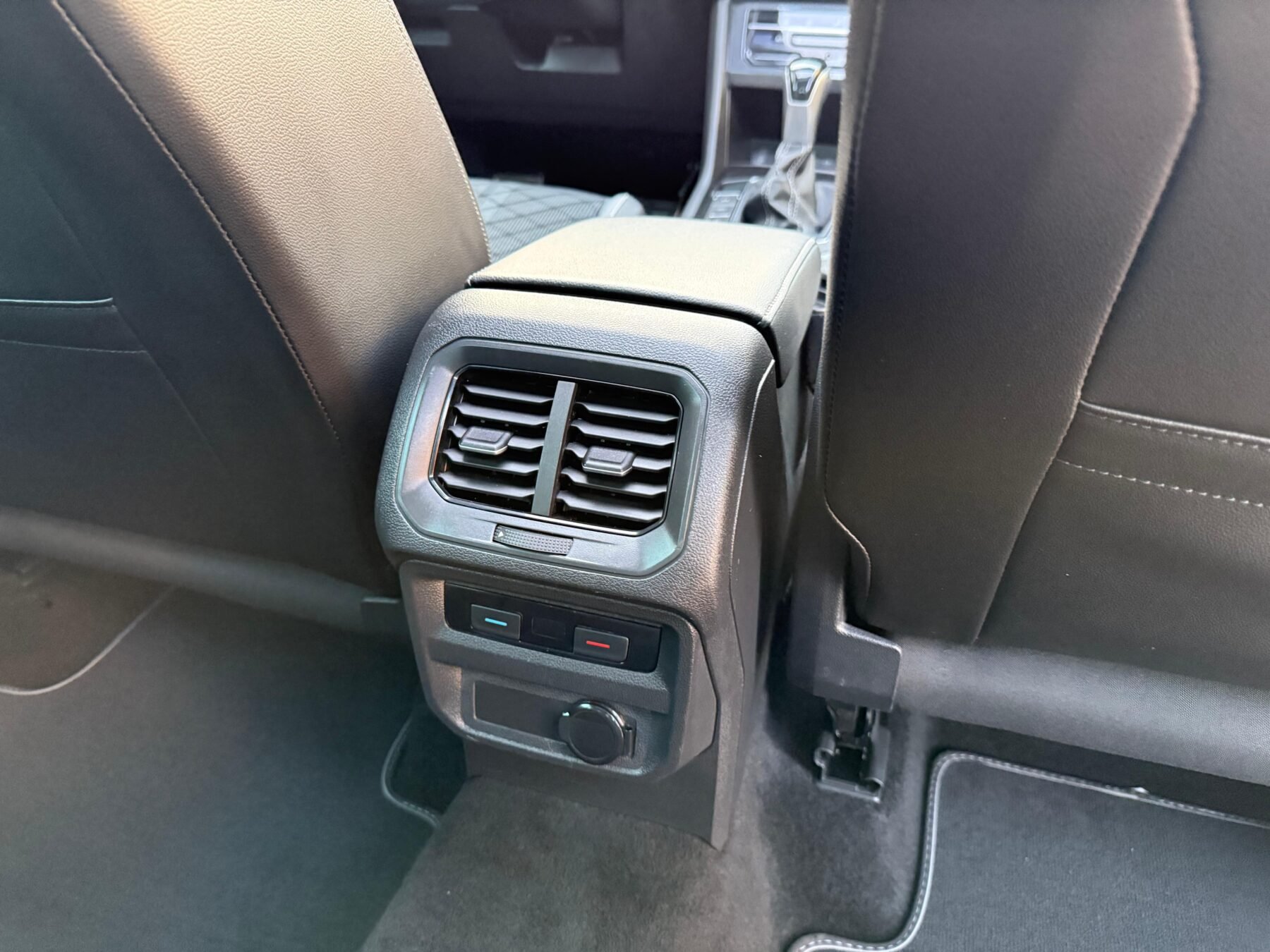 VOLKSWAGEN Tiguan RLine 2.0 TDI DSG