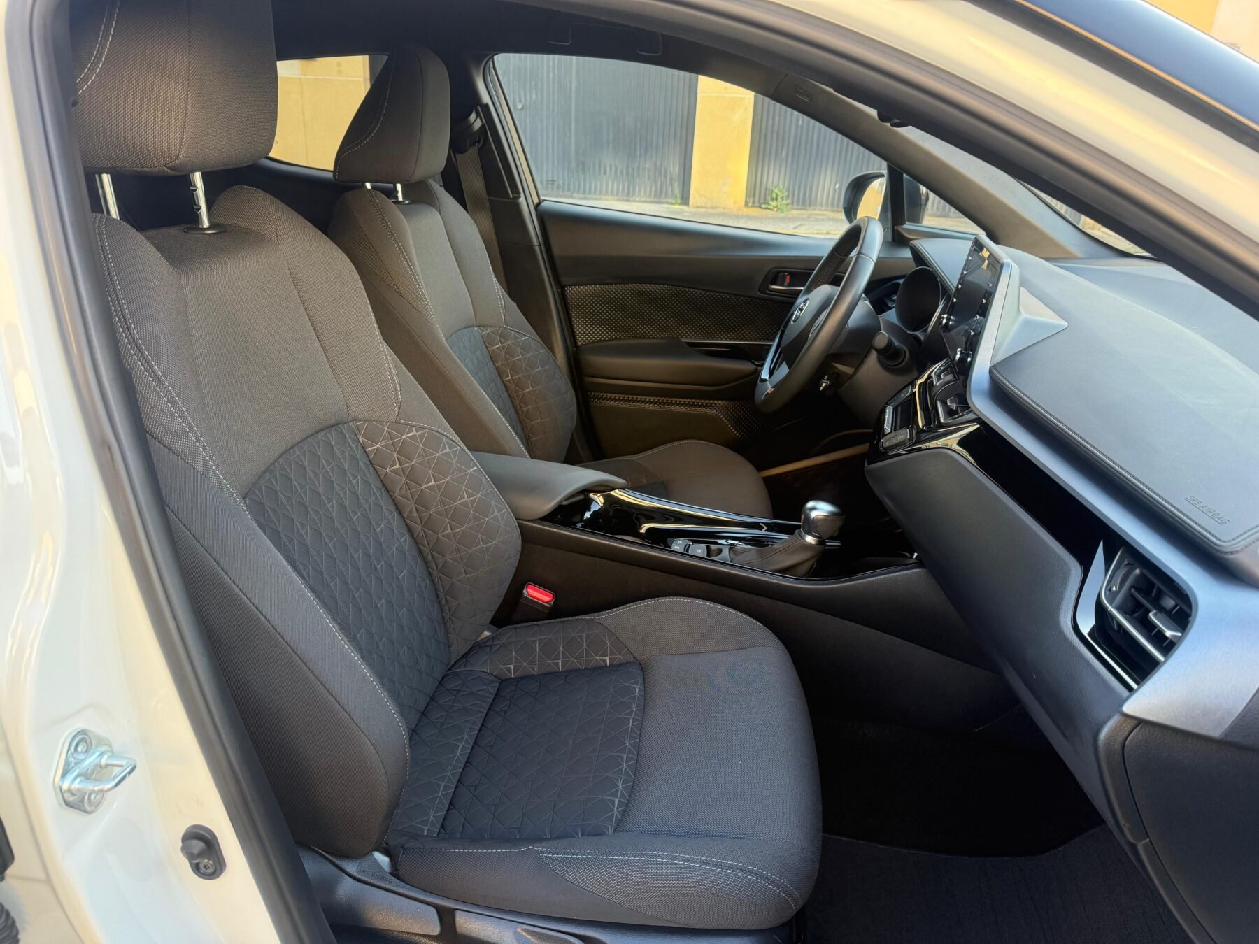 TOYOTA C-HR 2.0 180H GR Sport
