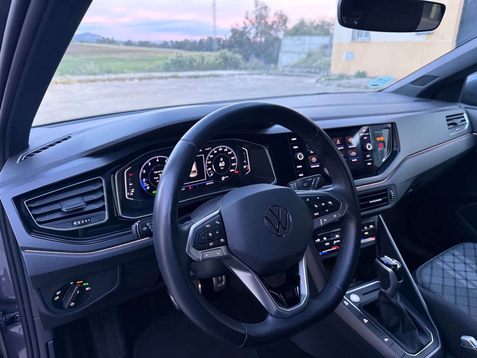 VOLKSWAGEN Rline Taigo 