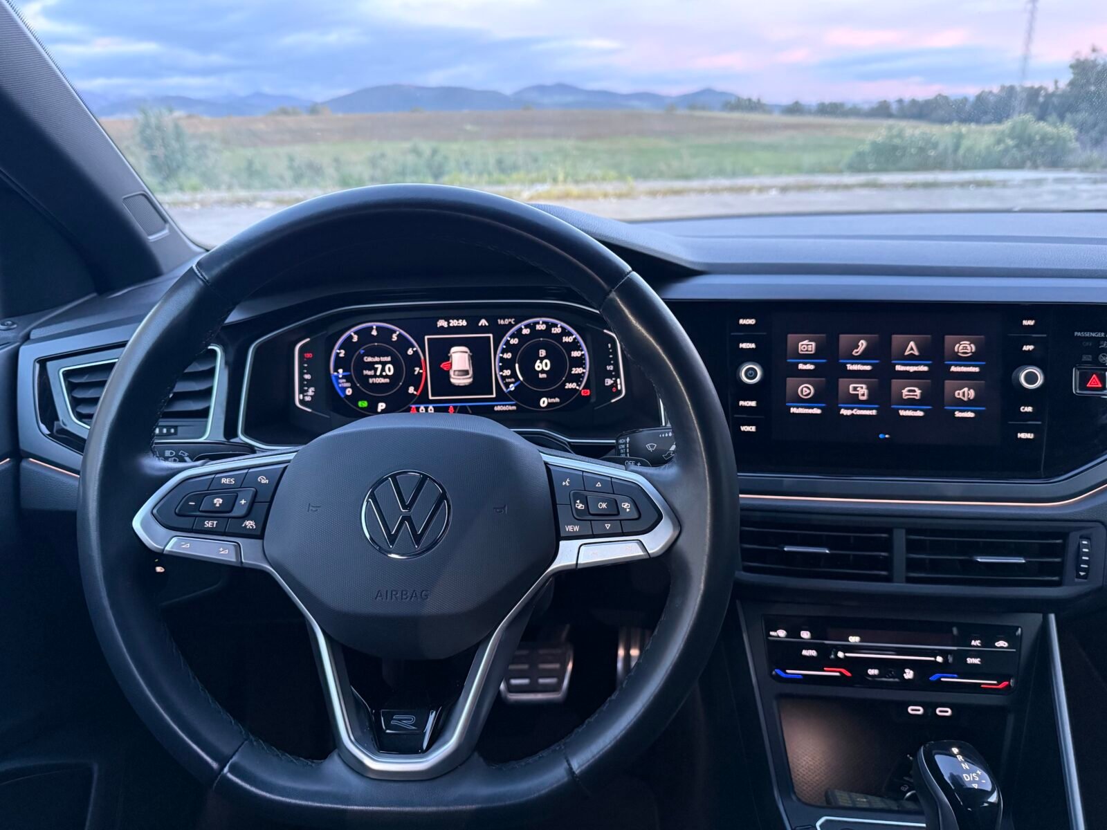 VOLKSWAGEN Rline Taigo 
