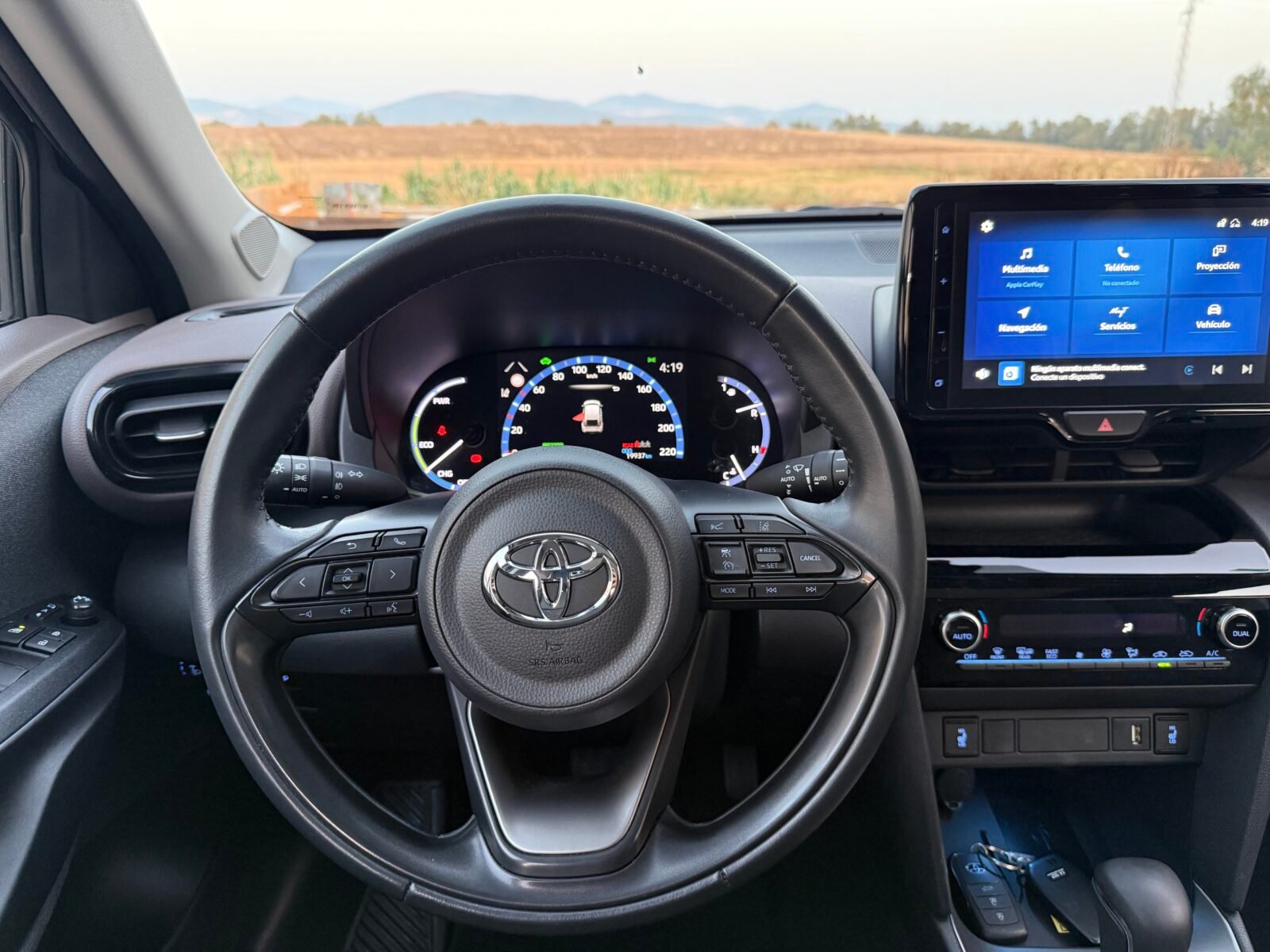 TOYOTA Yaris Cross style