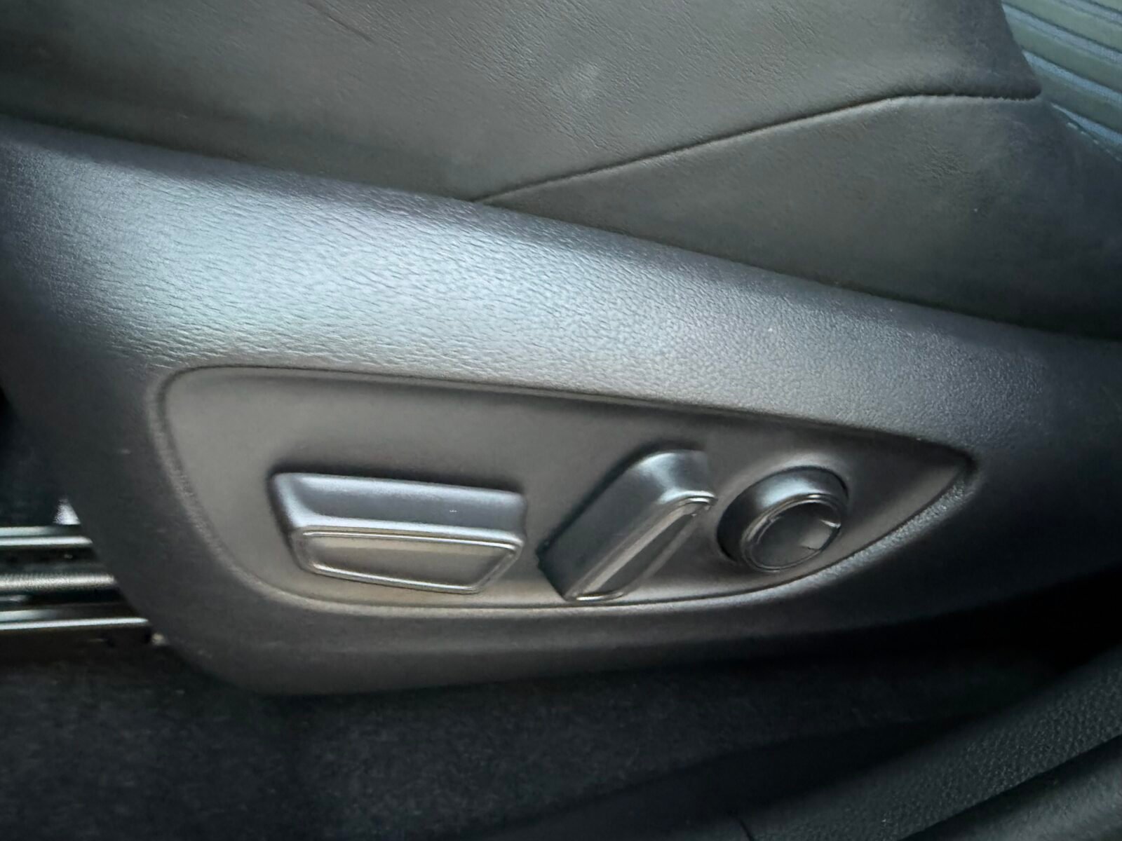 TOYOTA Rav4 Style